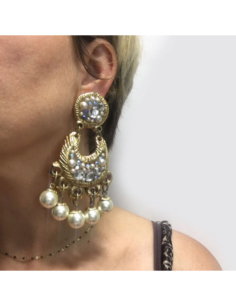 Boucles d'oreille clips JACKY DE G en métal doré, strass et perles