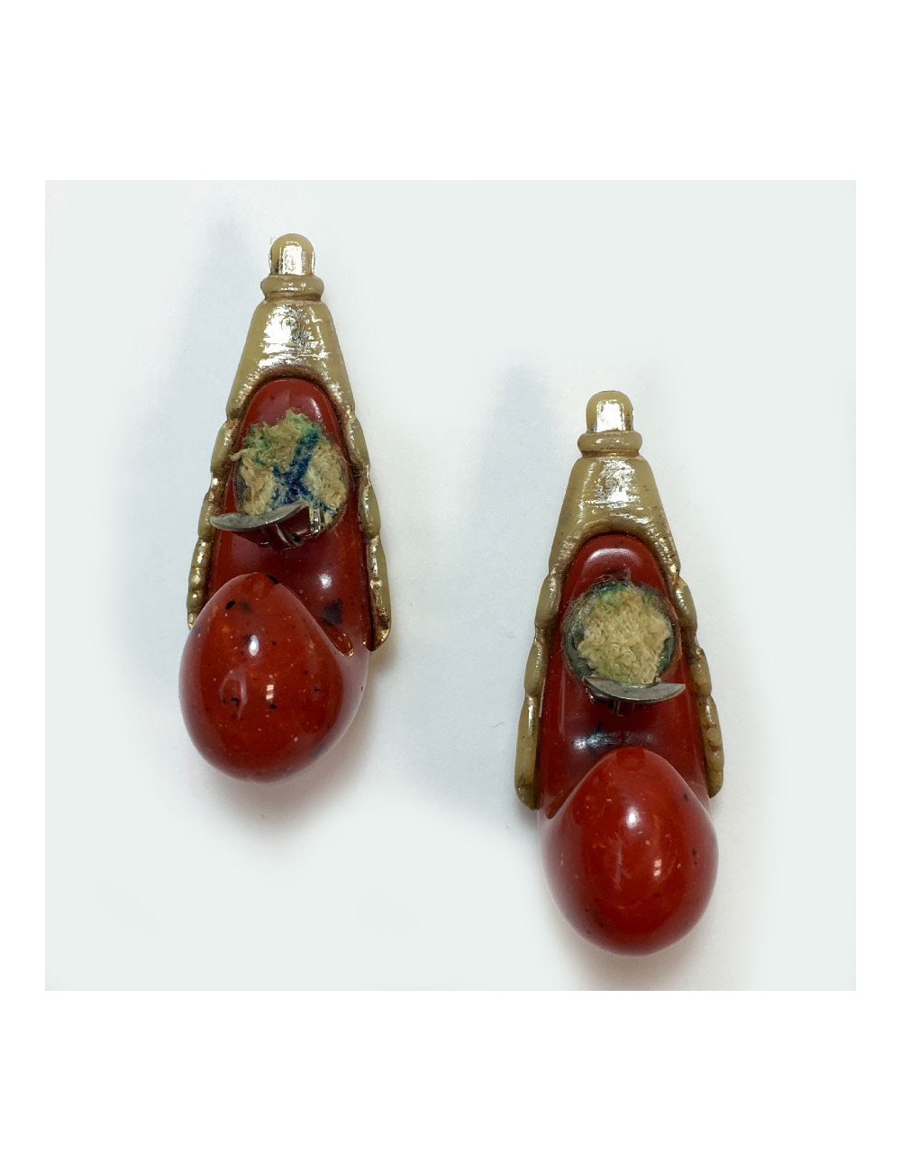 ISABEL CANOVAS coral clip-on earrings
