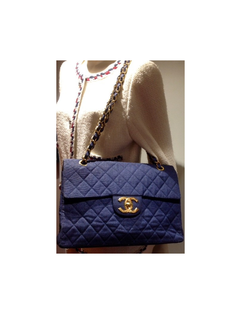  Maxi Jumbo CHANEL matelassé bleu bijouterie or