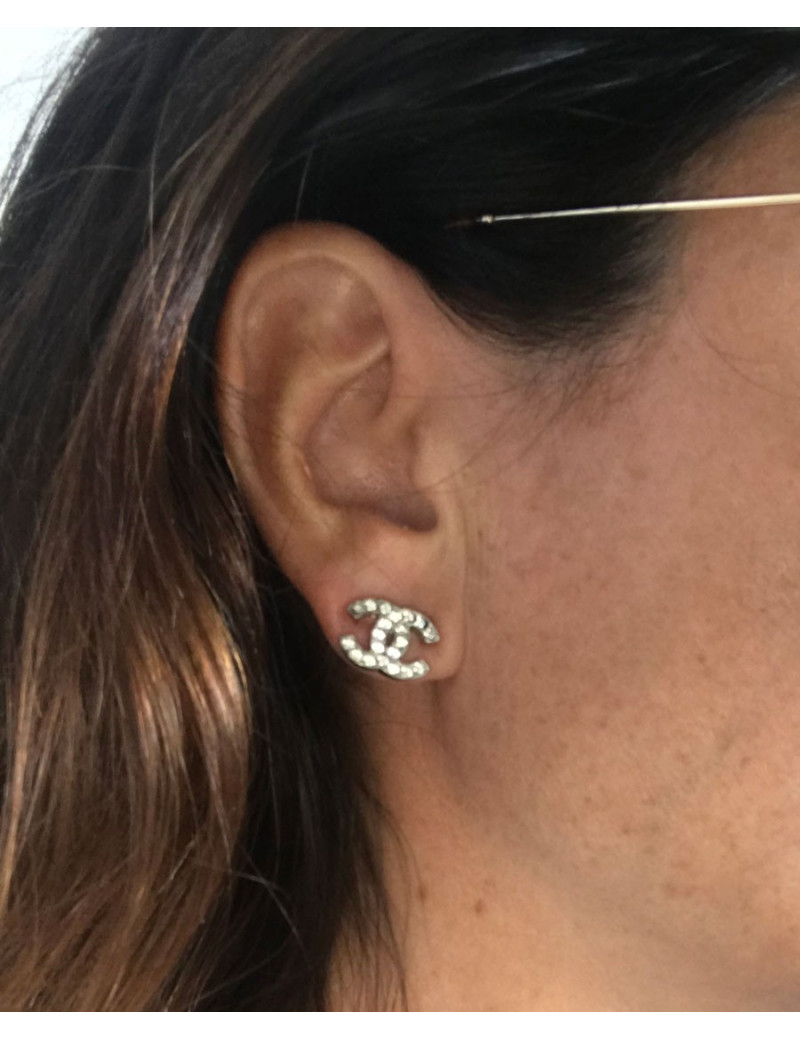 Boucles d'oreilles clous CHANEL