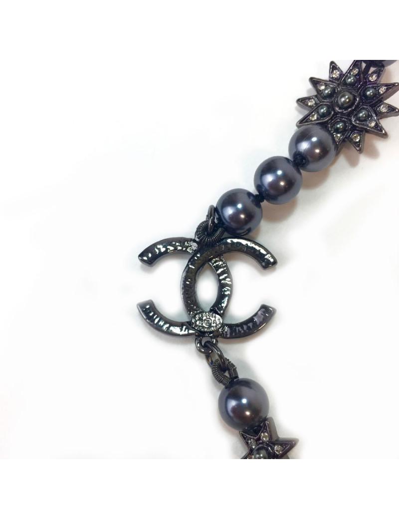 Sautoir CHANEL en perles grises