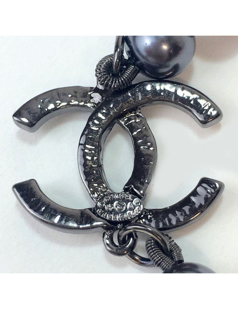 CHANEL beaded necklace in gray pearls