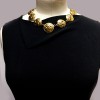 CHANEL vintage necklace in gilt metal