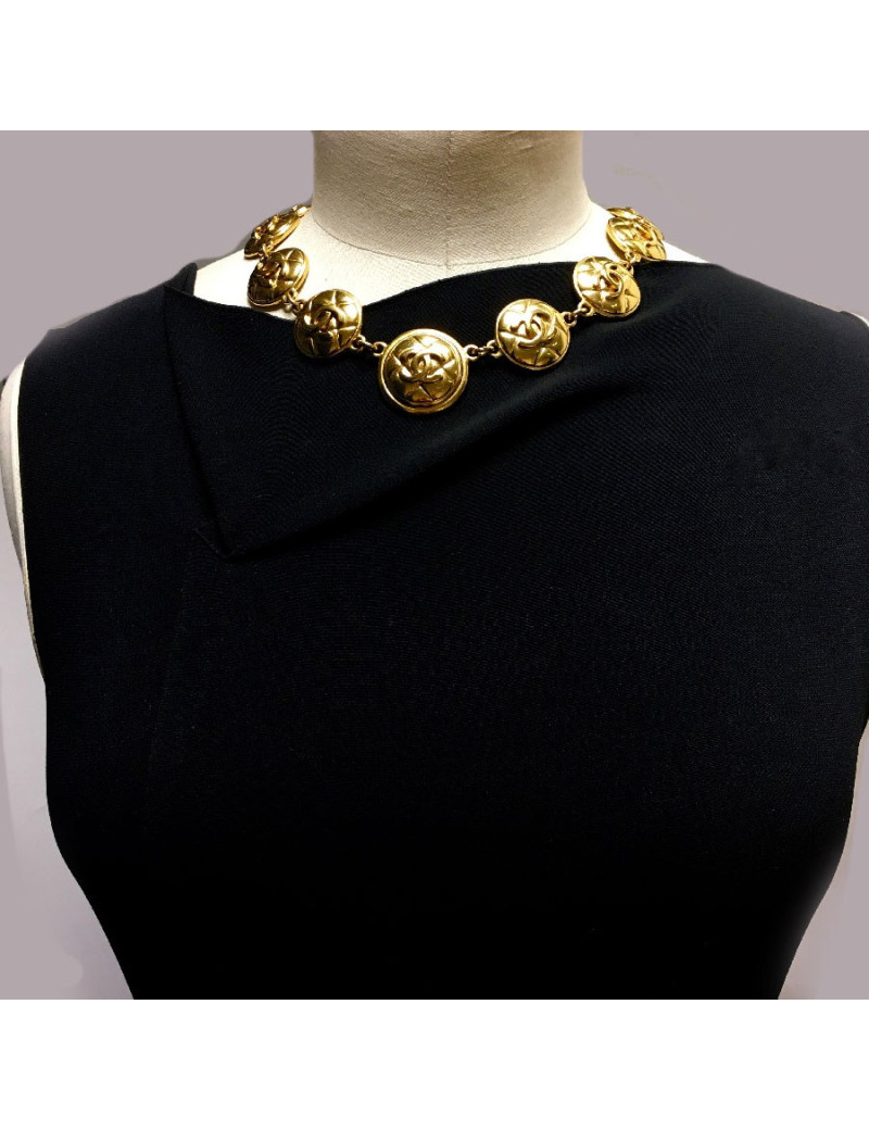 CHANEL vintage necklace in gilt metal