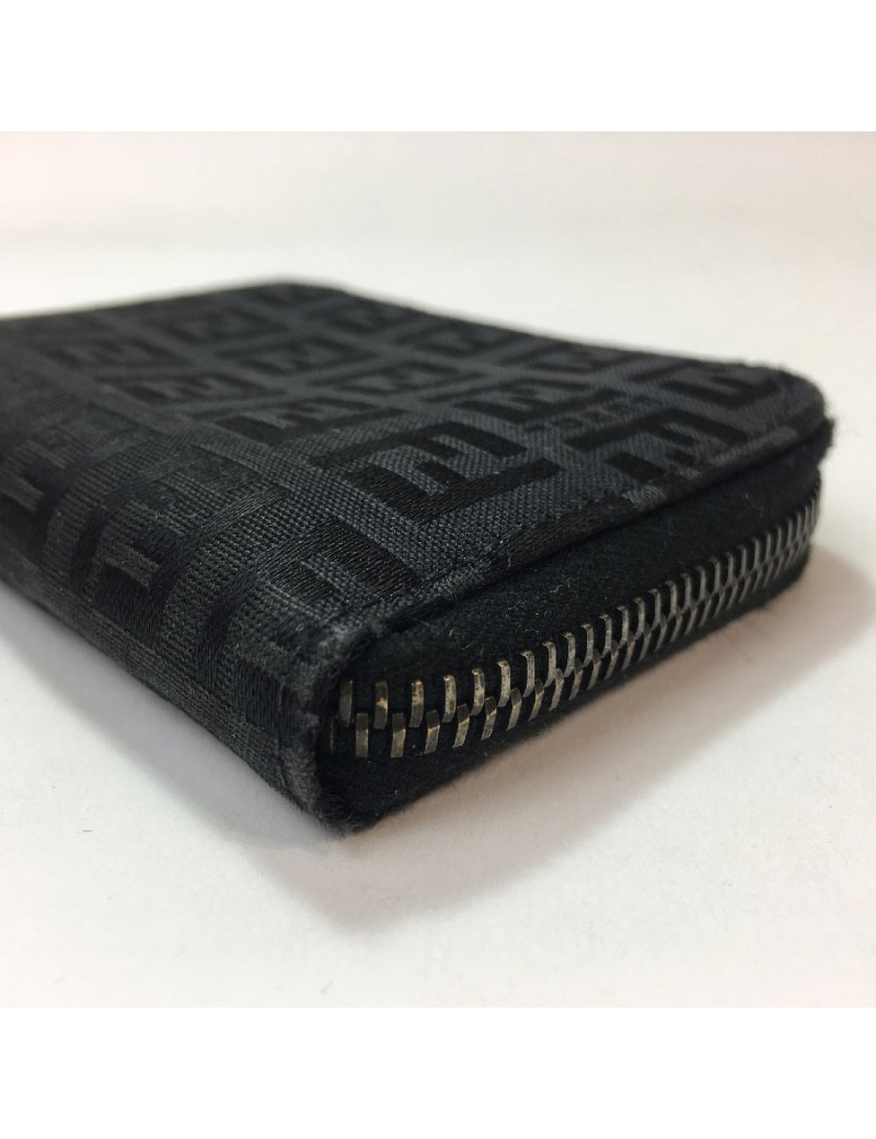 Porte monnaie FENDI toile noire