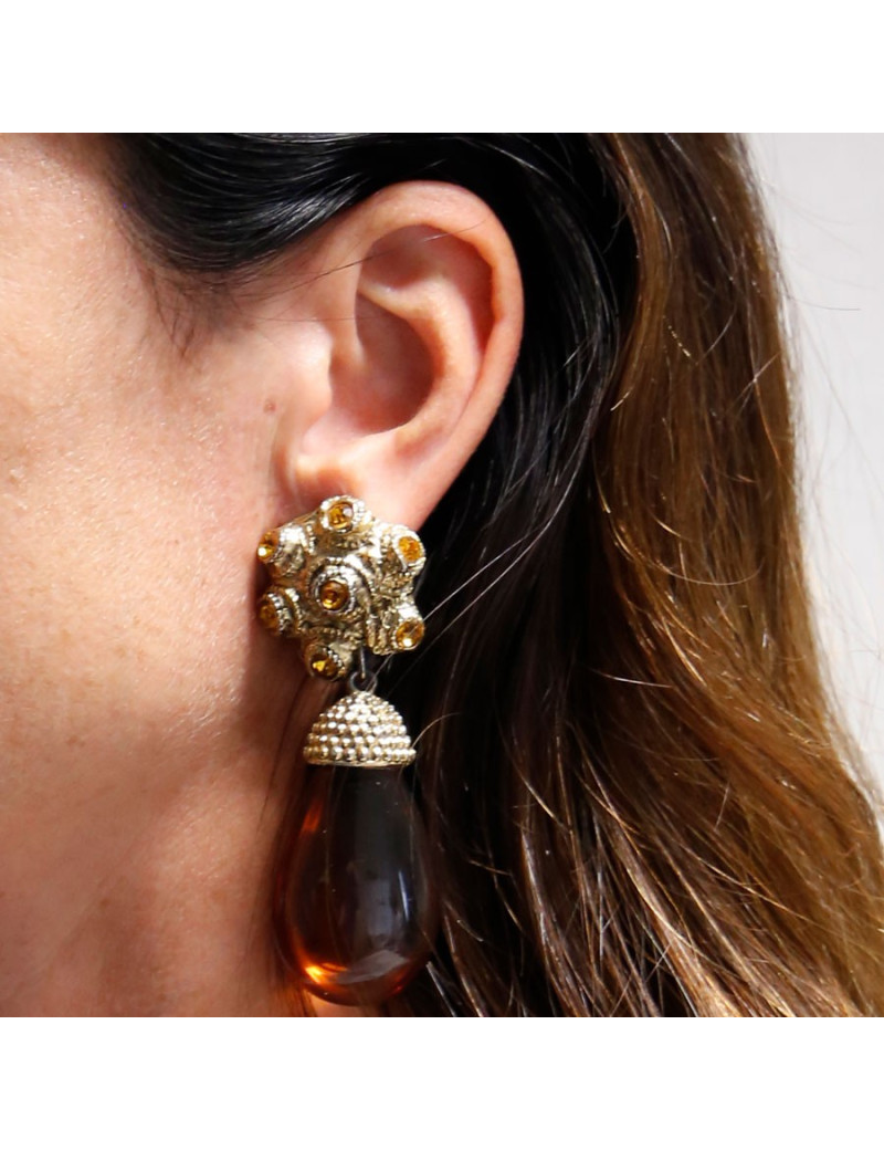 Boucles d'oreilles clips pendantes vintage ambrés sans marque