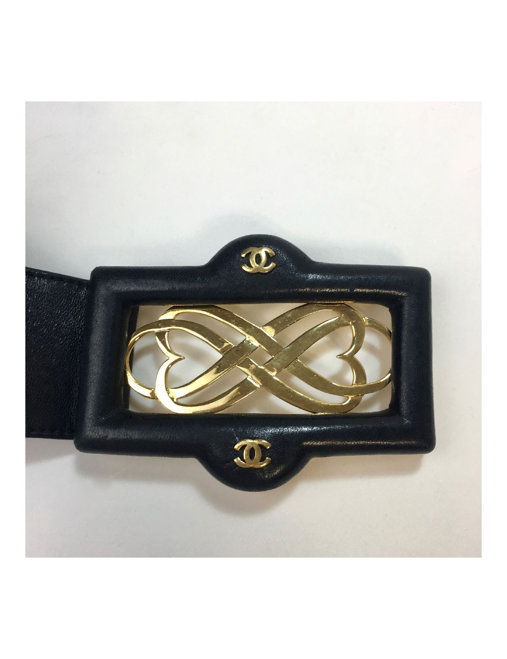 CHANEL Vintage belt in black leather size 65