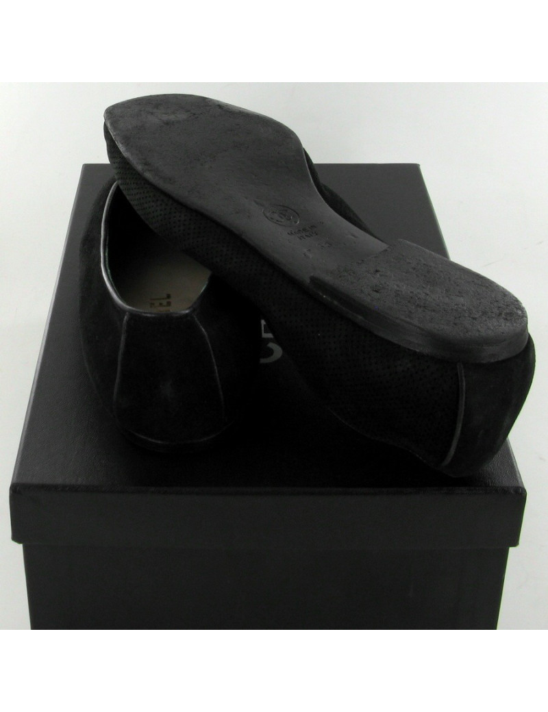 Ballerines CHANEL en daim perforé noir T38