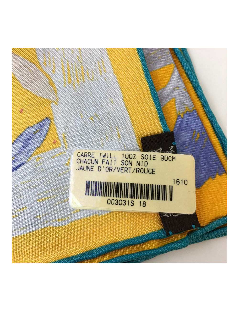 PRIX D'ACHAT Carré HERMES " Chacun fait son nid" en soie jaune d'or, vert et rouge