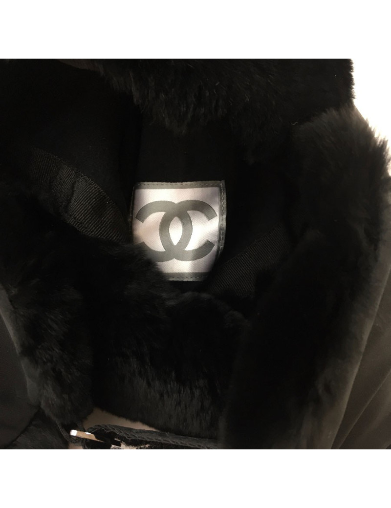 Cache col CHANEL en mohair et laine noir et camélias blancs