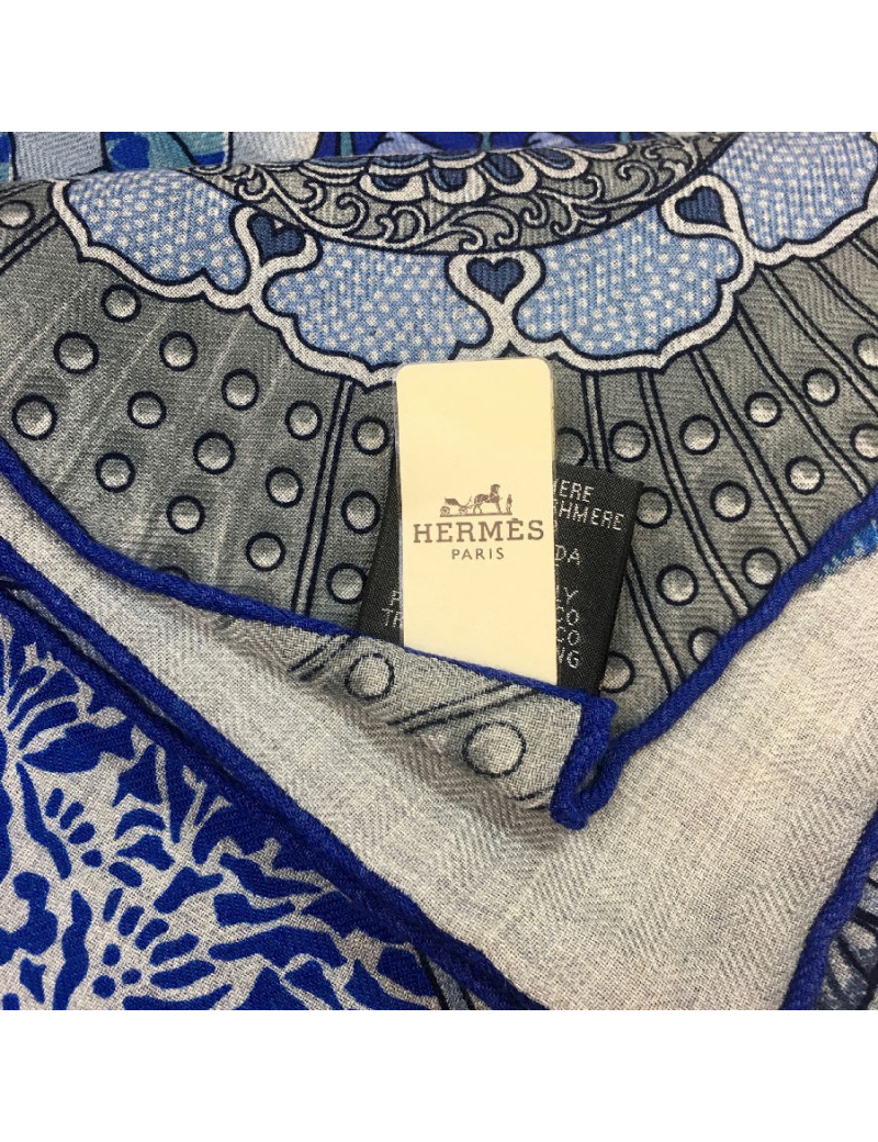 Châle HERMES "Parures de Samouraï" cachemire et soie bleu