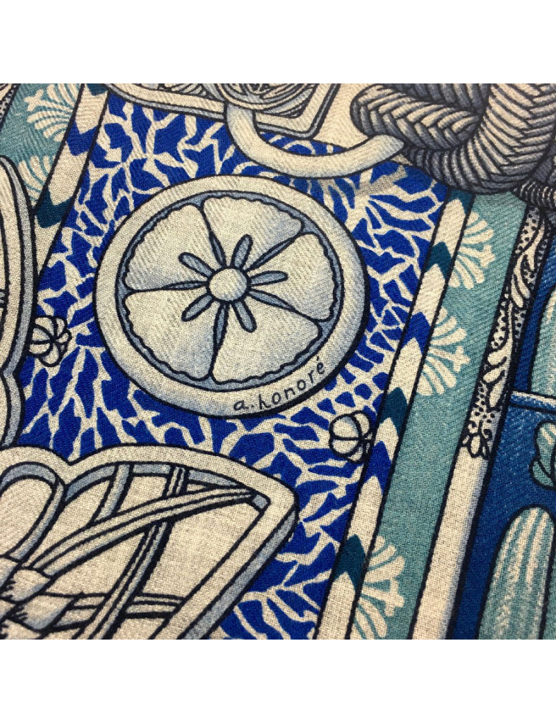 Châle HERMES "Parures de Samouraï" cachemire et soie bleu