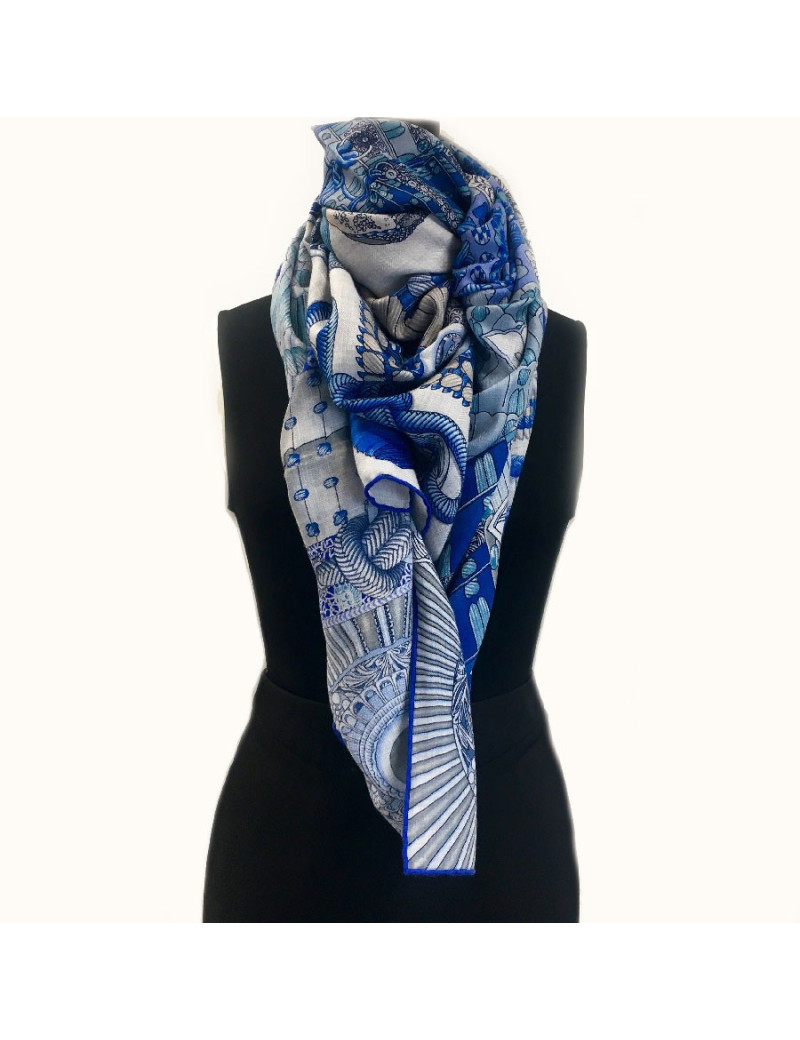 Châle  HERMES 140 x140 cm cachemire et soie