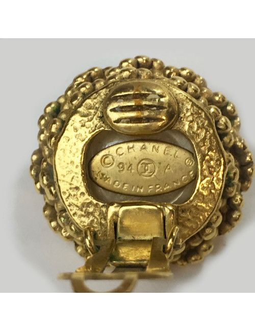 CHANEL vintage clip-on earrings in gilt metal