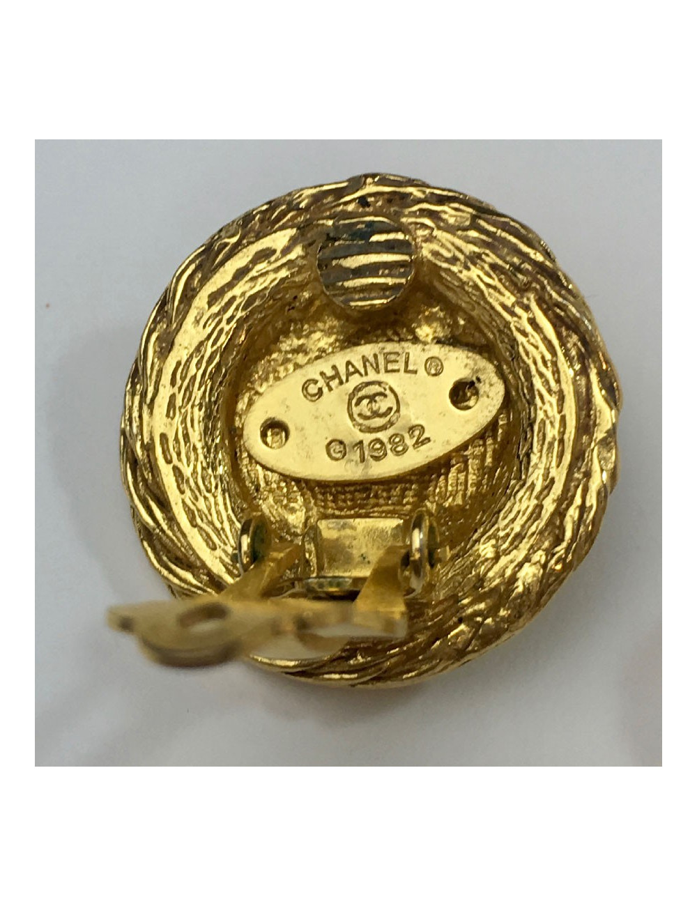 Boucles d'oreille clips  CHANEL 