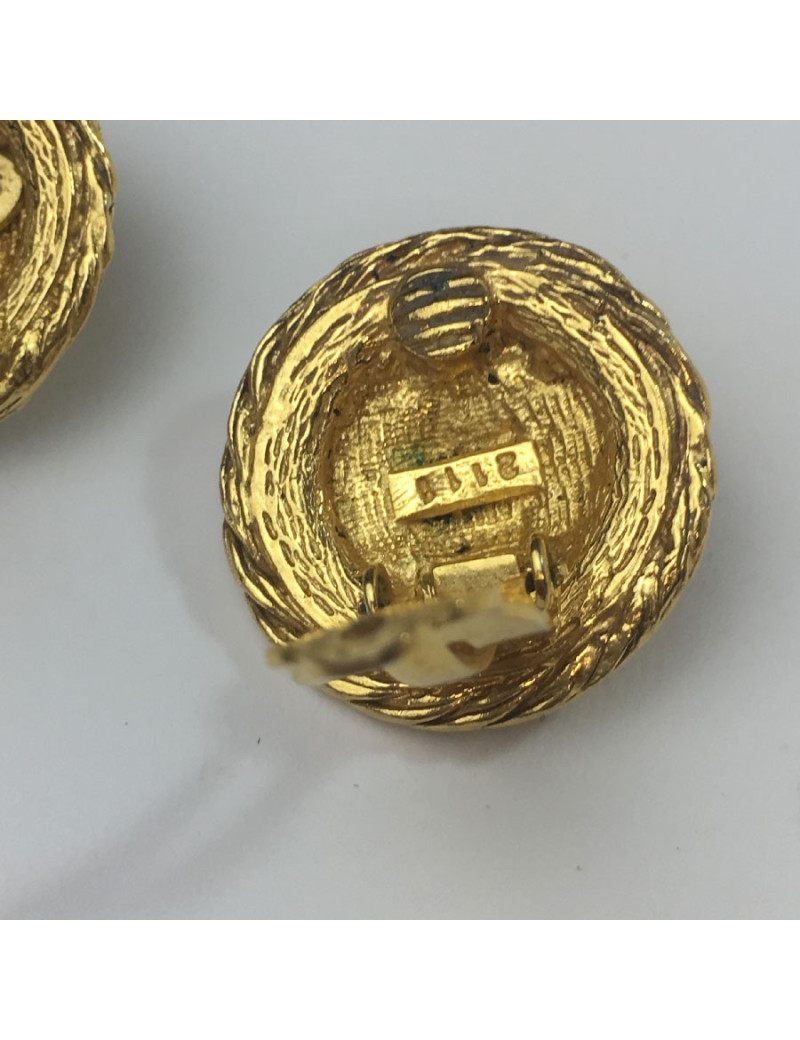 Boucles d'oreille clips CHANEL tête de lion et strass