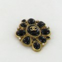 PIN CHANEL fashioned gold