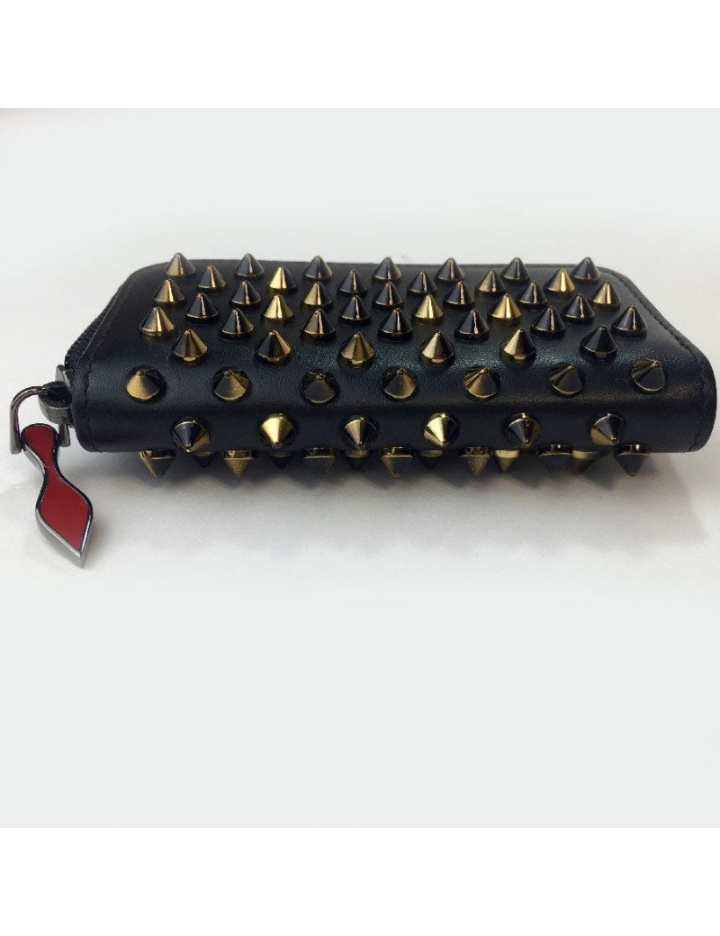 Porte-clés CHRISTIAN LOUBOUTIN clouté en cuir noir