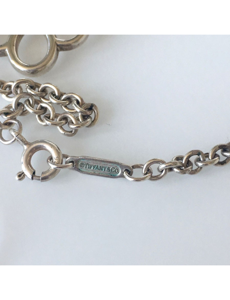 Collier TIFFANY & Co chaîne argent et Clef ajourée