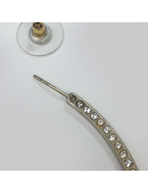 Créoles CHANEL en métal or pâle et strass