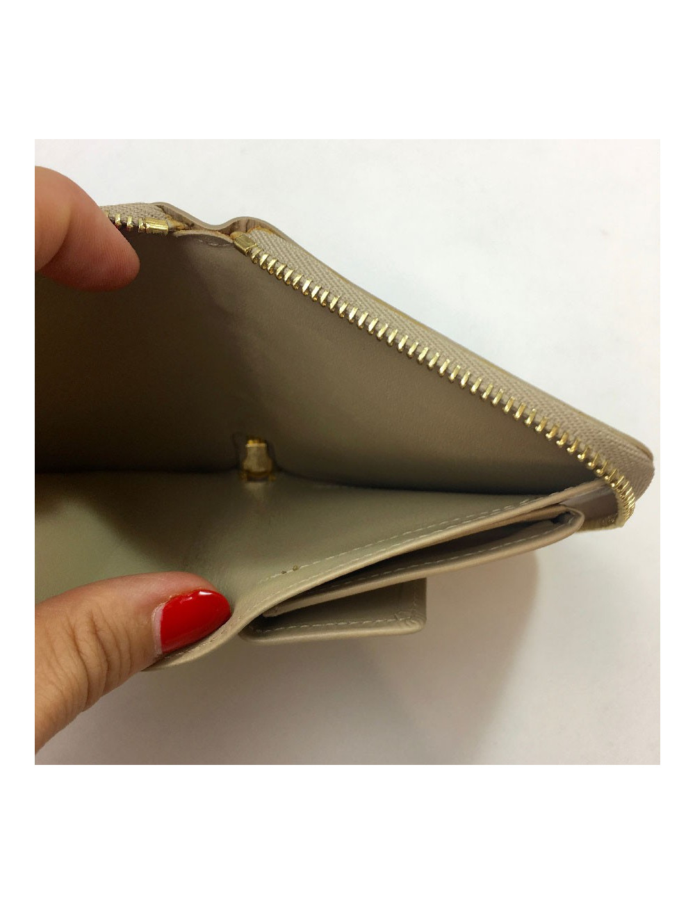 Porte monnaie LOUIS VUITTON CUIR MONOGRAM VERNI BEIGE