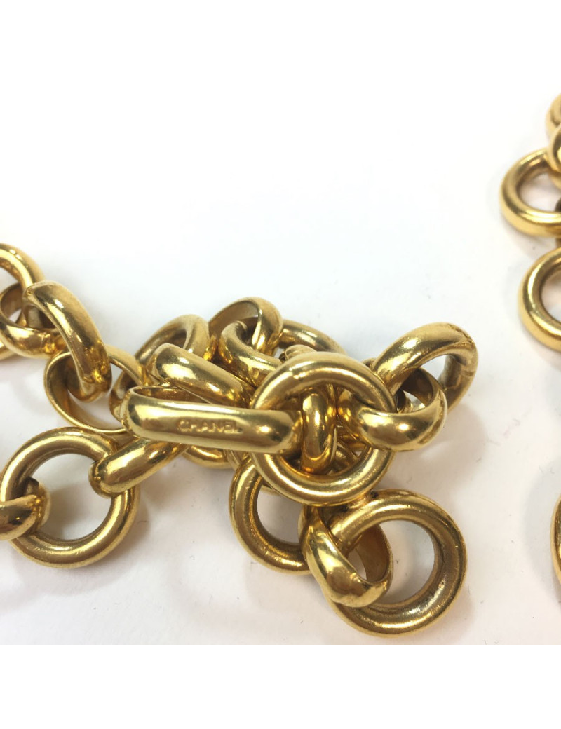 CHANEL vintage chain belt in gilt metal with a heart charm