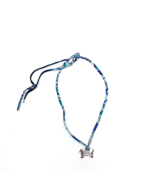 Collier-bracelet HERMES lien en soie multicolore et pendentif  argenté