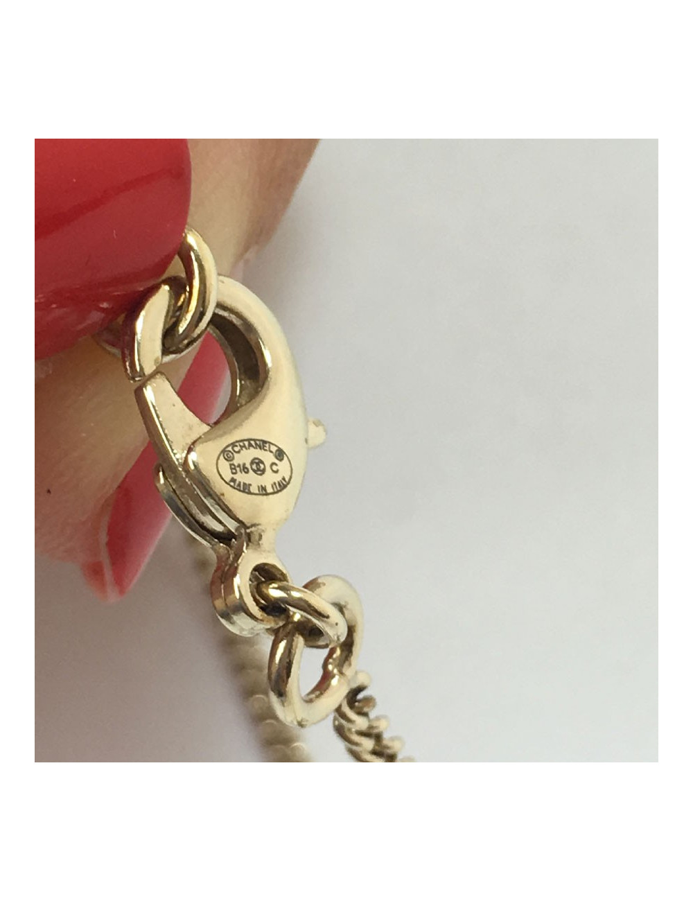 CHANEL Necklace and Pendant in Pale Gold Metal 