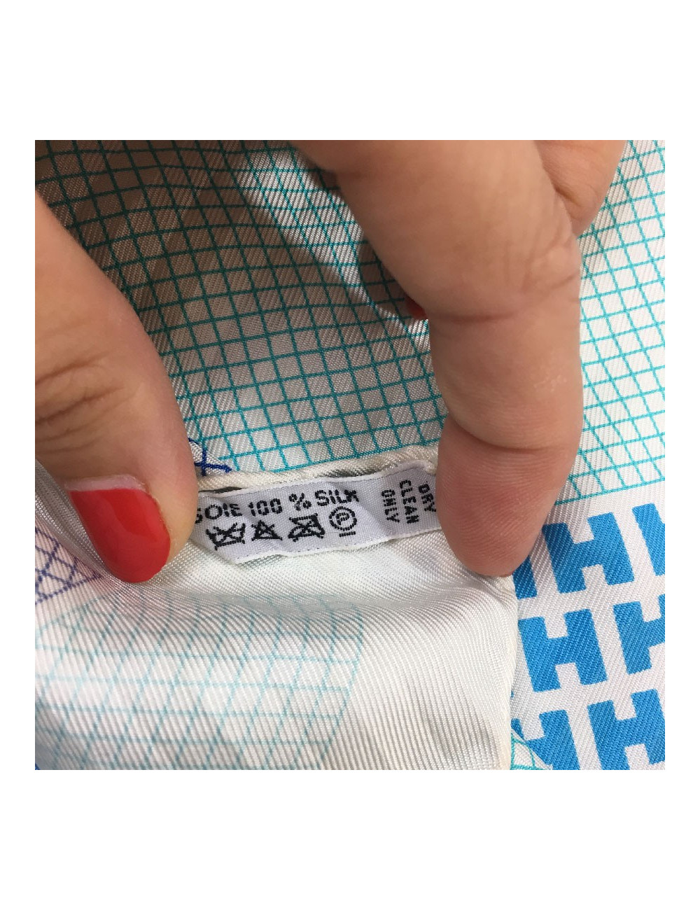 Carré HERMES en soie