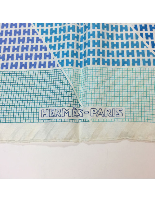 Carré HERMES en soie