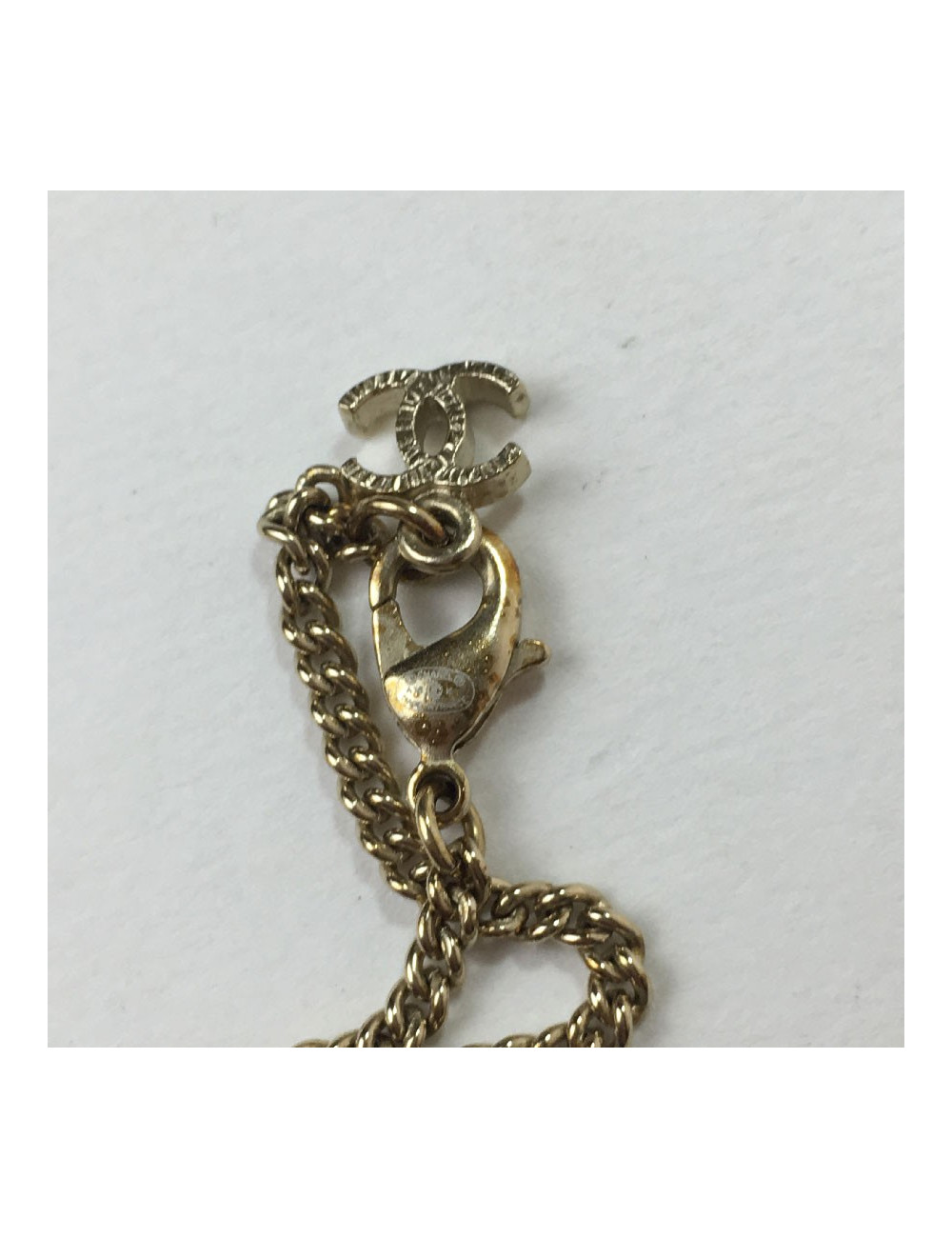Pendentif et chaîne CHANEL 
