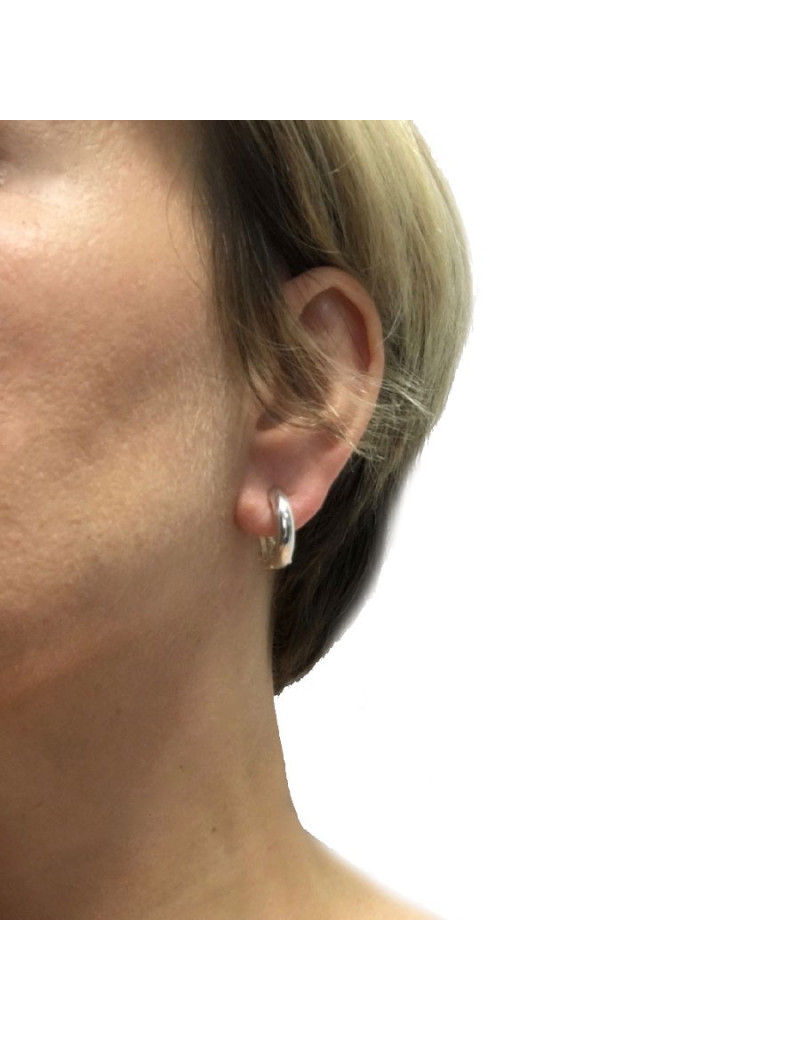 Boucles d'oreille clips non signées en métal argenté