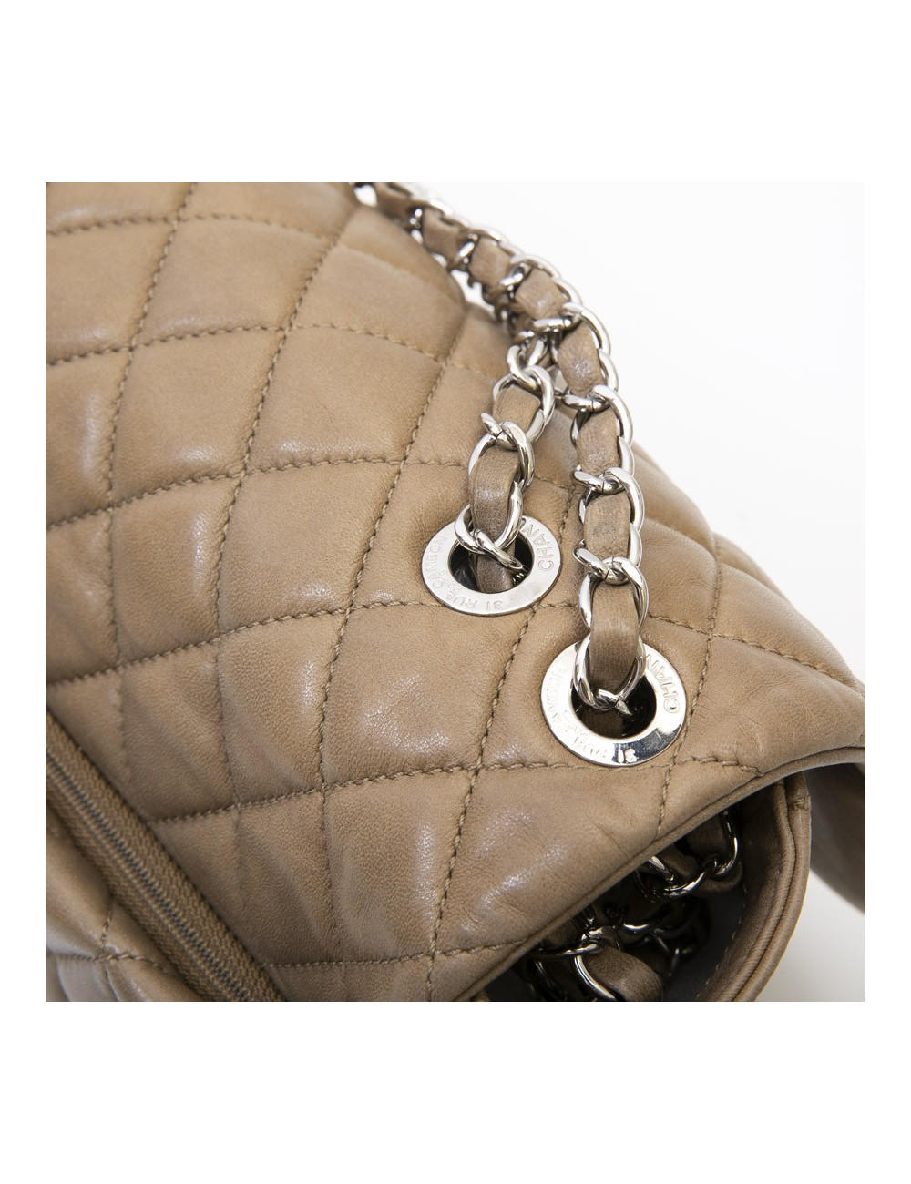 Sac CHANEL cuir d'agneau lisse matelassé marron 