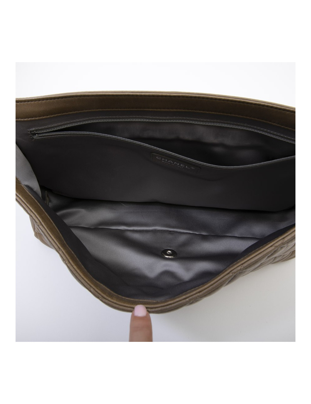 Sac CHANEL cuir d'agneau lisse matelassé marron 