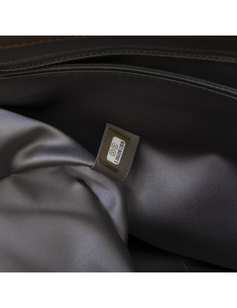 CHANEL bag in brown soft quilted lambskin leather