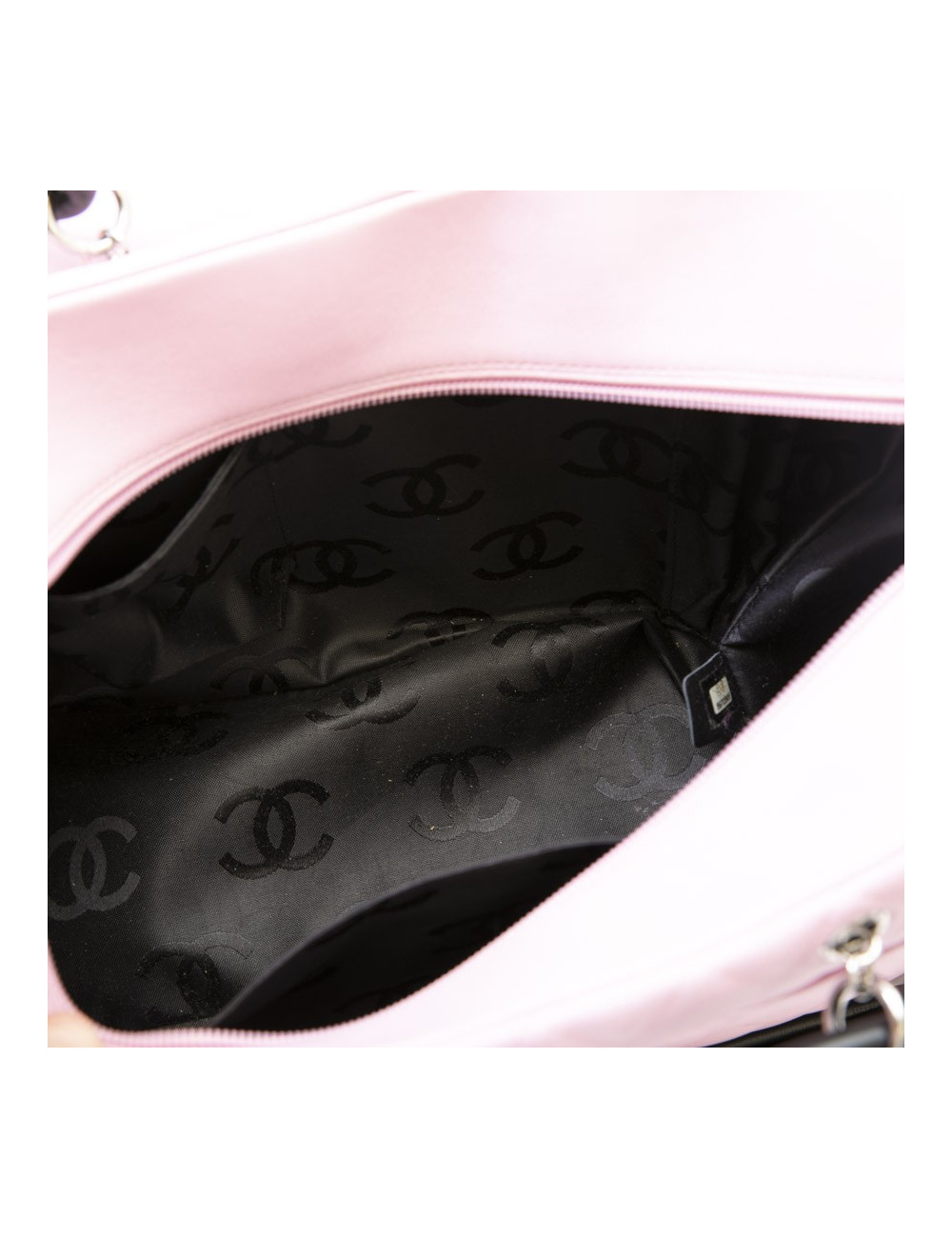 CHANEL Cambon large bag in pink smooth quilted lamb leather