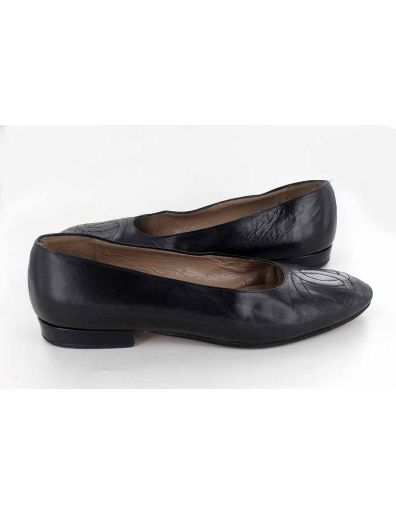 Ballerines CHANEL en cuir noir T 36