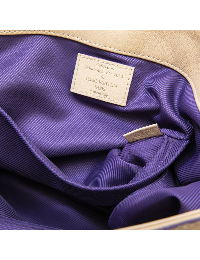 Sac LOUIS VUITTON cuir empreinte beige