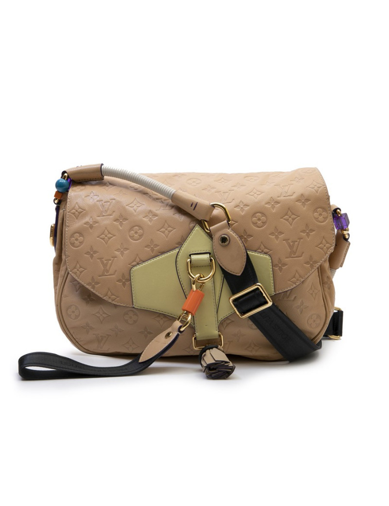 LOUIS VUITTON collector flap bag in beige monogram empreinte calfskin leather