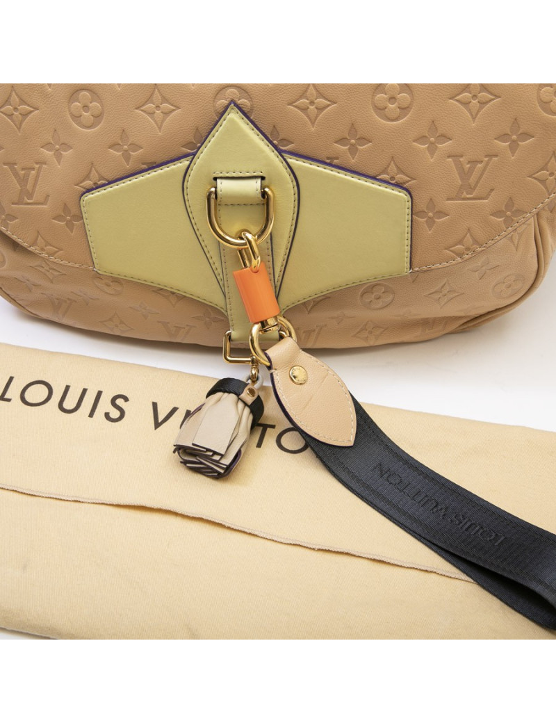 Sac LOUIS VUITTON cuir empreinte beige