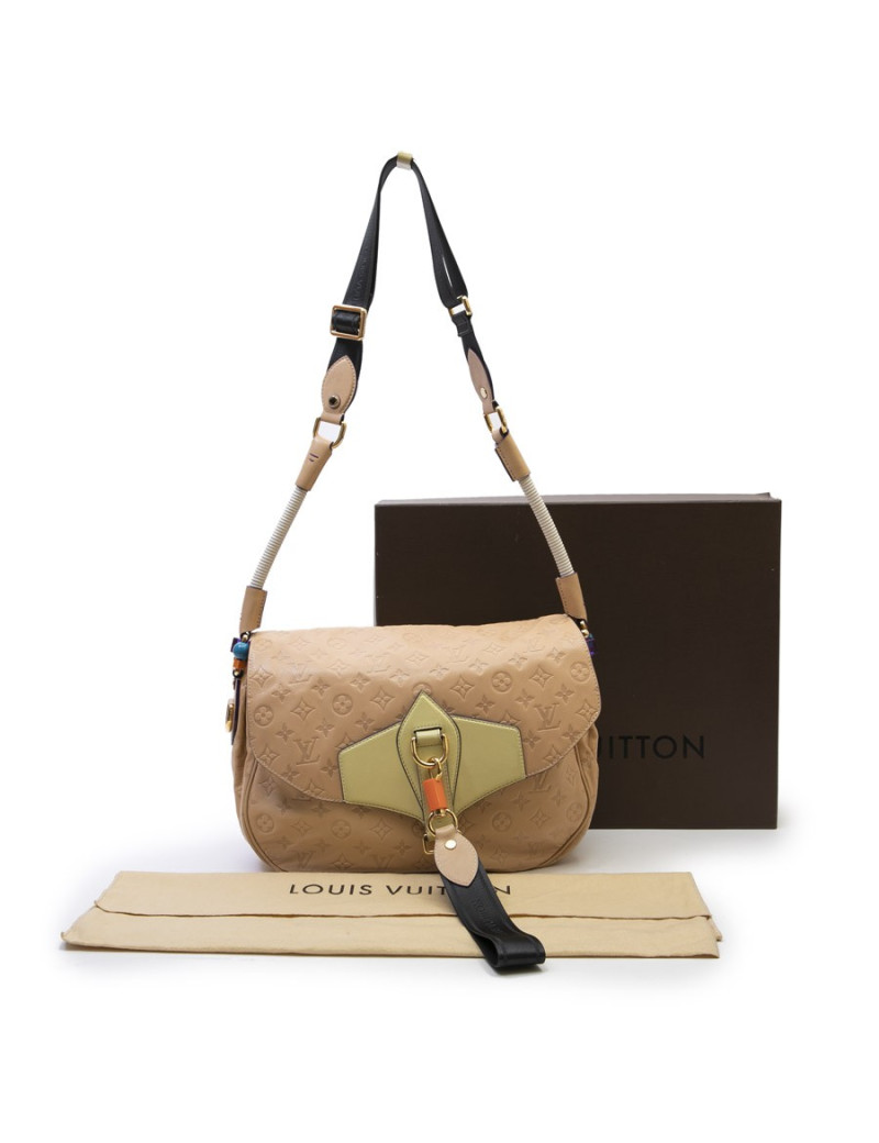 Sac LOUIS VUITTON cuir empreinte beige