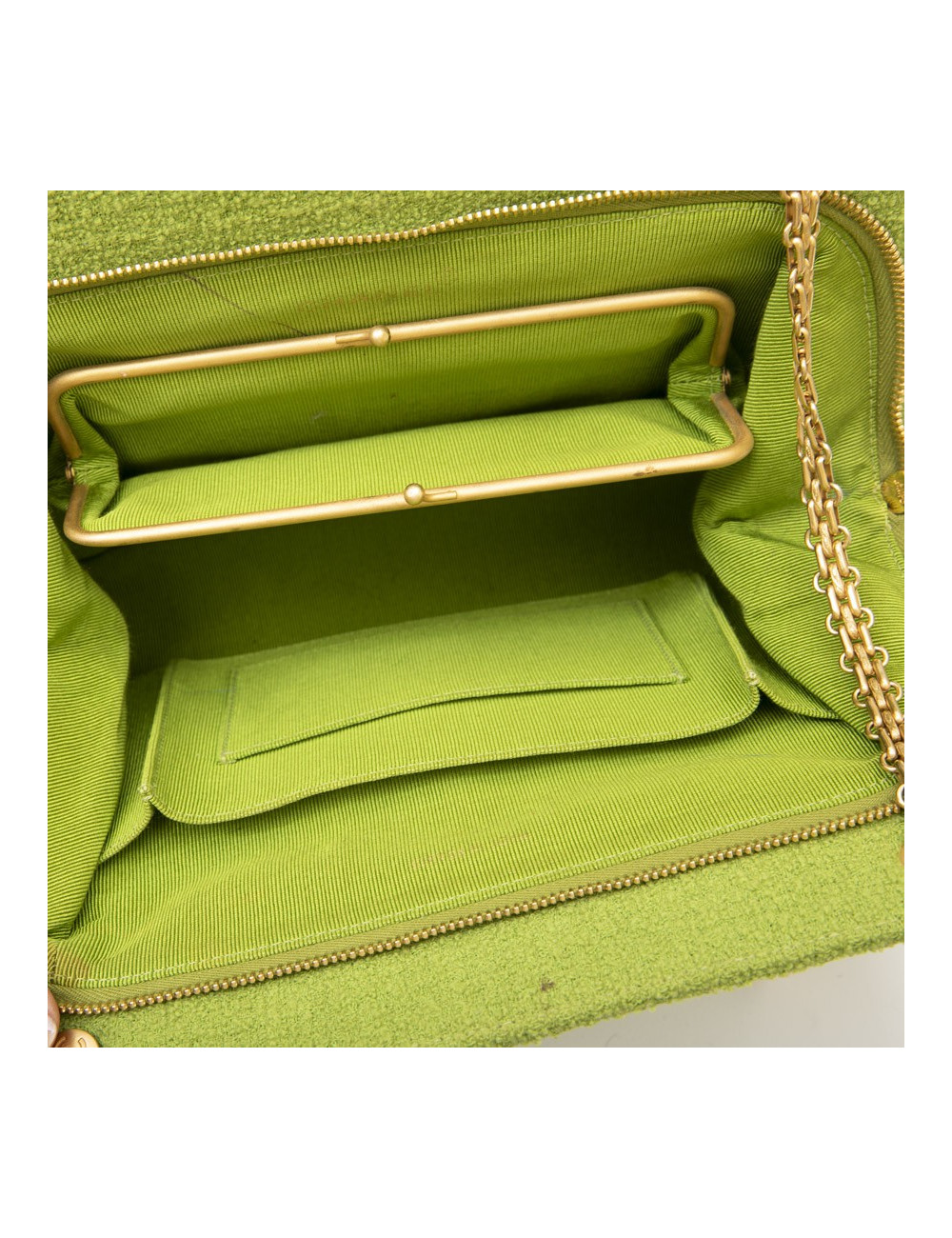 Sac CHANEL en tissu éponge vert anis Vintage