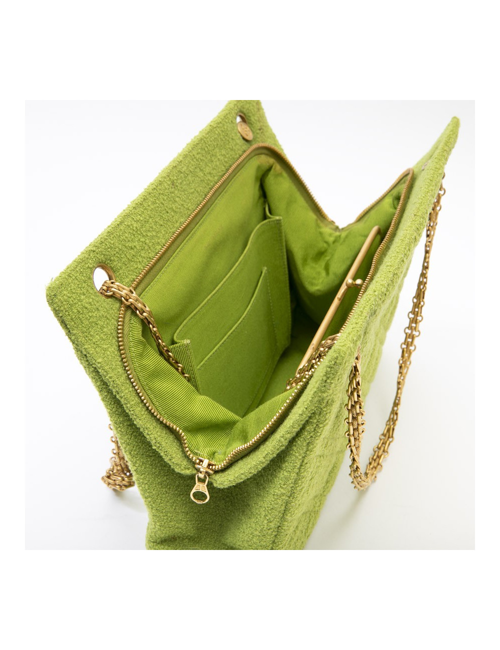 Sac CHANEL en tissu éponge vert anis Vintage