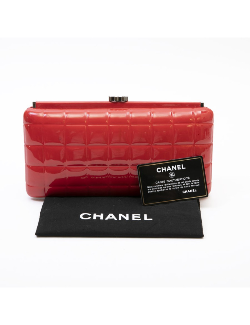 Clutch CHANEL cuir verni rouge