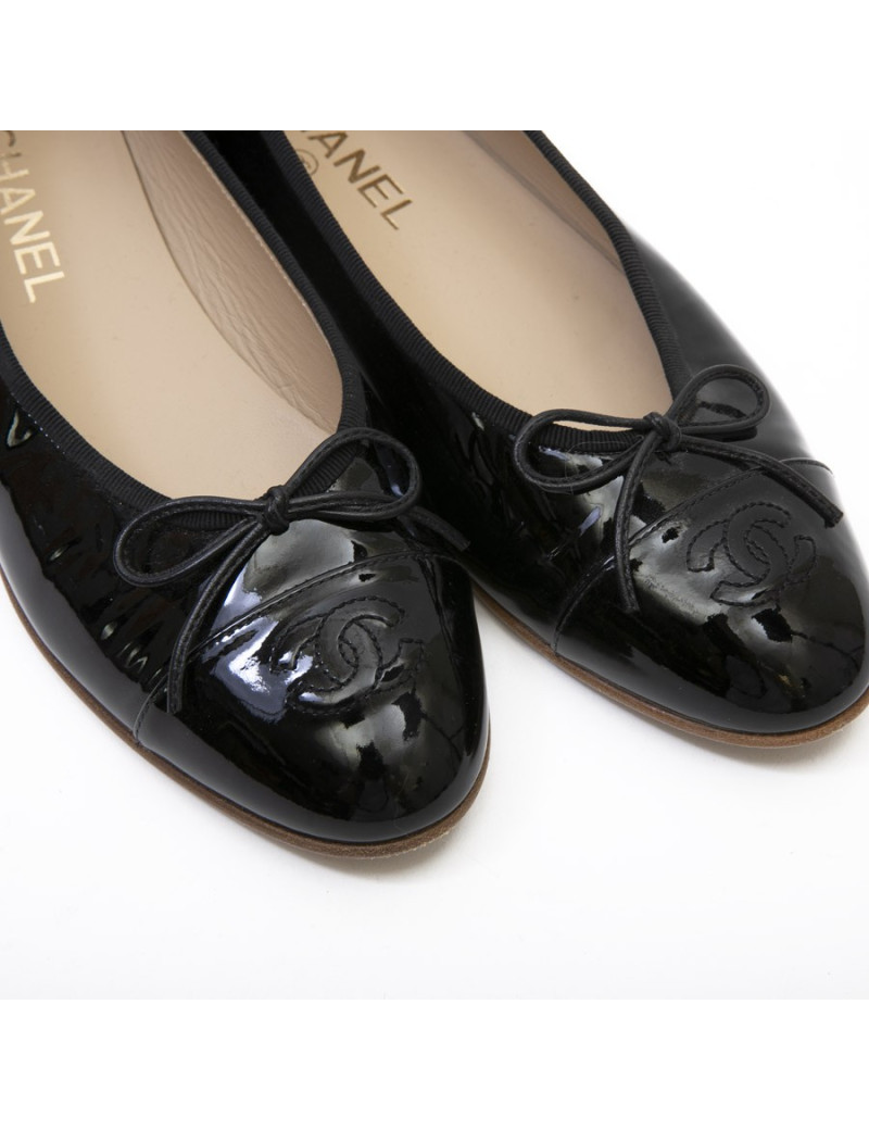 CHANEL ballerinas in black patent leather size 39.5