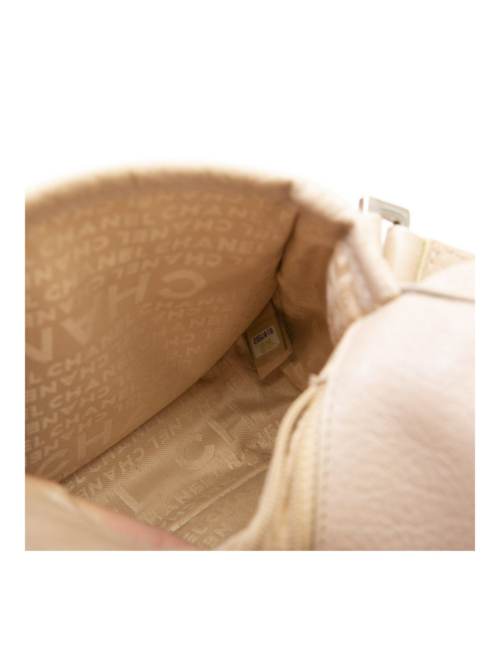 Sac CHANEL boucle 2.55 cuir grainé beige