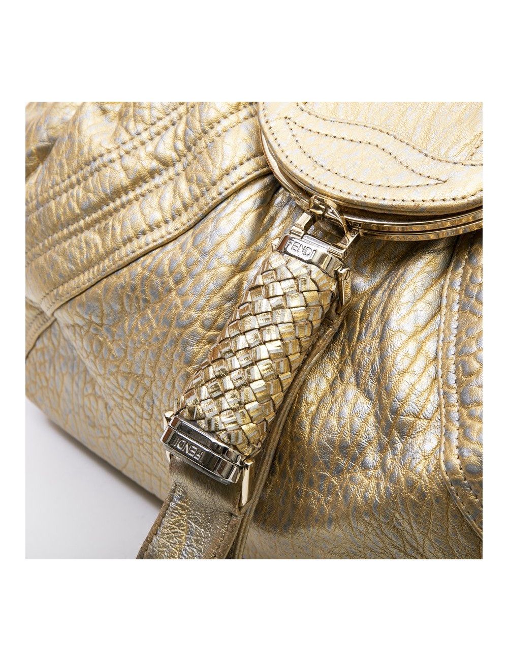 Sac FENDI modèle spy moyen cuir metallisé doré et argenté 