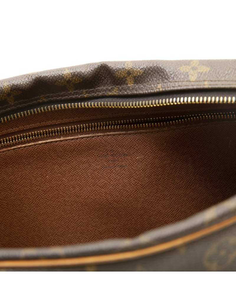 Sac besace bandoulière Louis Vuitton en toile monogram et cuir de veau