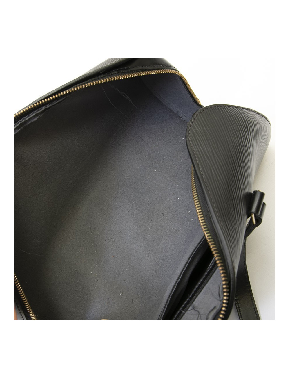 LOUIS VUITTON butterfly bag in black epi leather