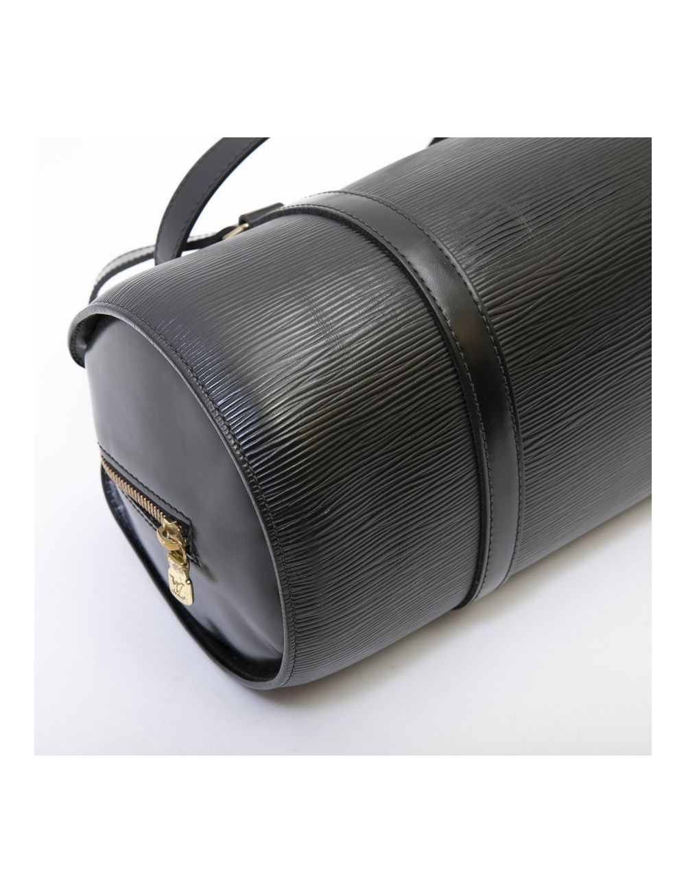 LOUIS VUITTON butterfly bag in black epi leather